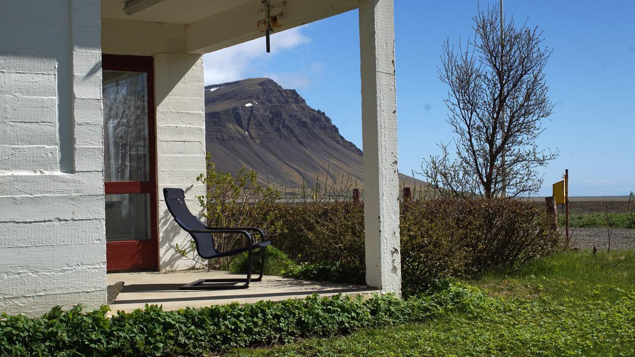 Mora Guesthouse Hagi  Exterior foto